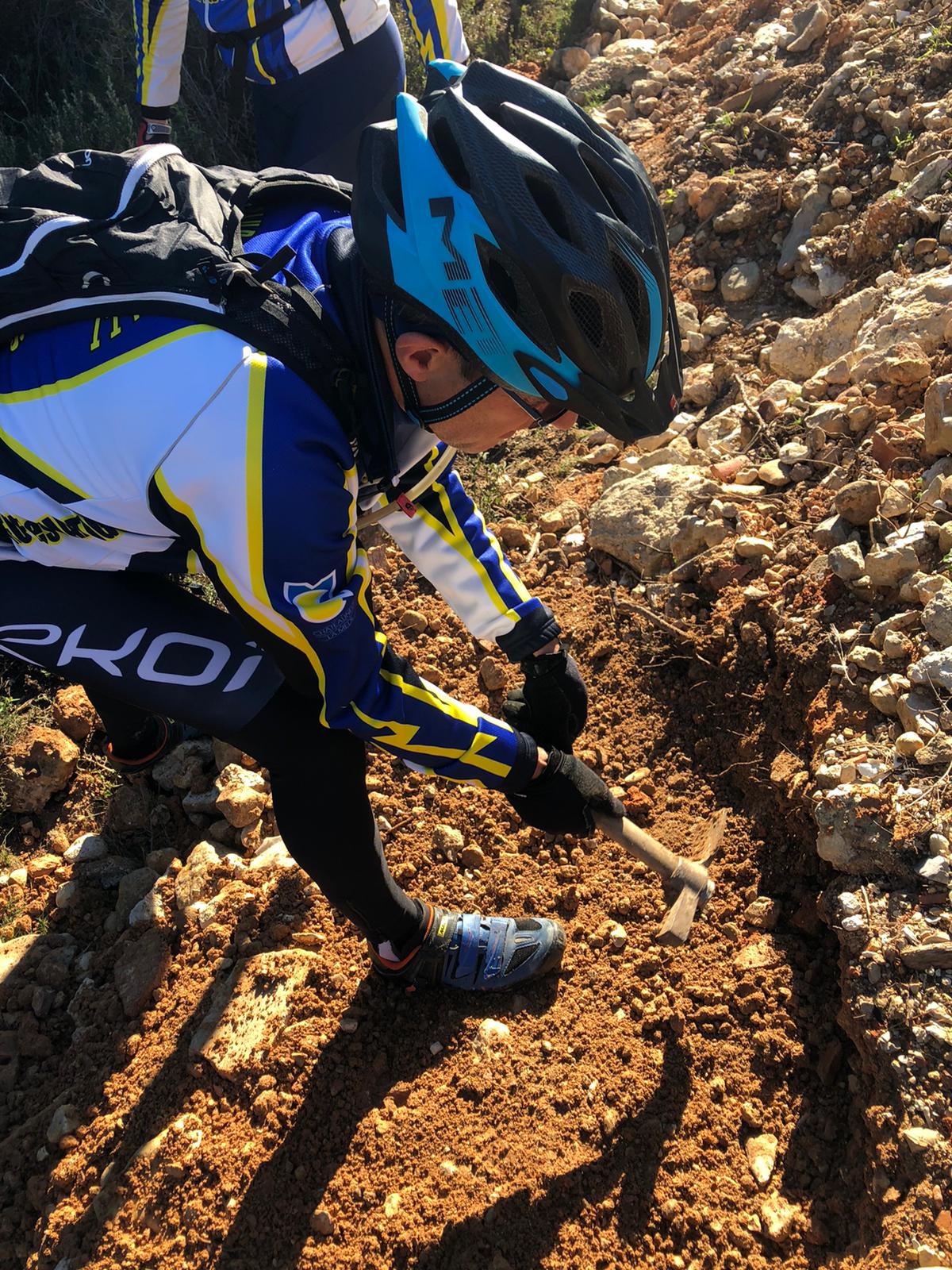 Préparation des chemins pour la rando des 3 frères
